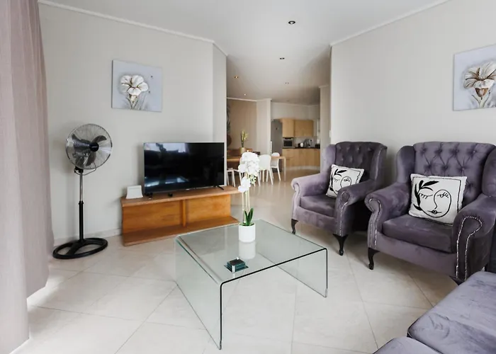 Jade Apartments